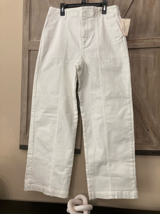 Universal Thread Pants - Universal Thread White Stretch High-Rise Pants
Size 8
WOMENS